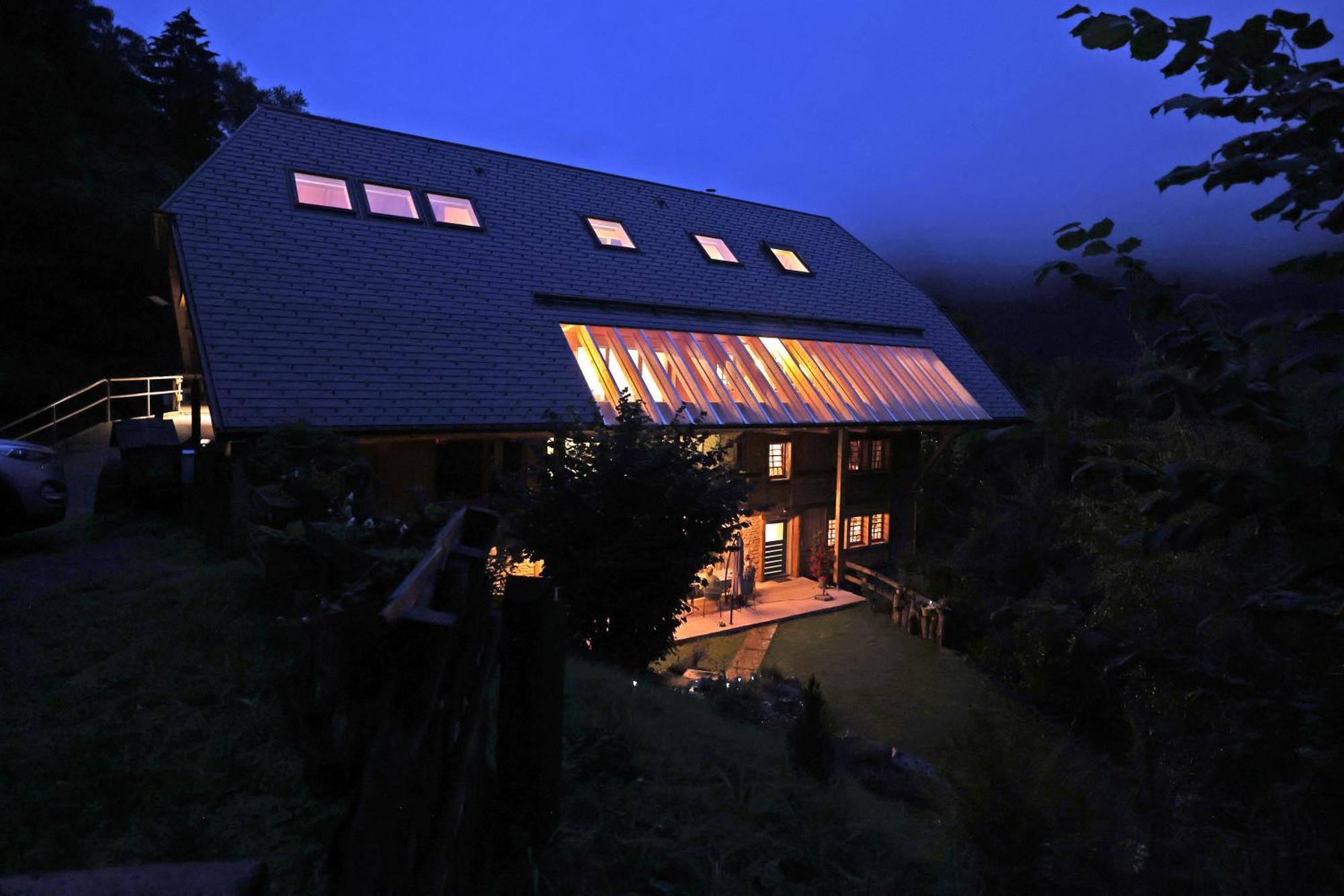 Ferienwohnung Im Loft-Style Mit Sauna Im Historischen Schwarzwaldhof Simonswald Exterior foto